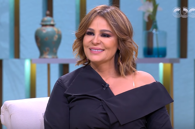 مقابلة كارول سماحة مع منى الشاذلي - Lebanese Media Review